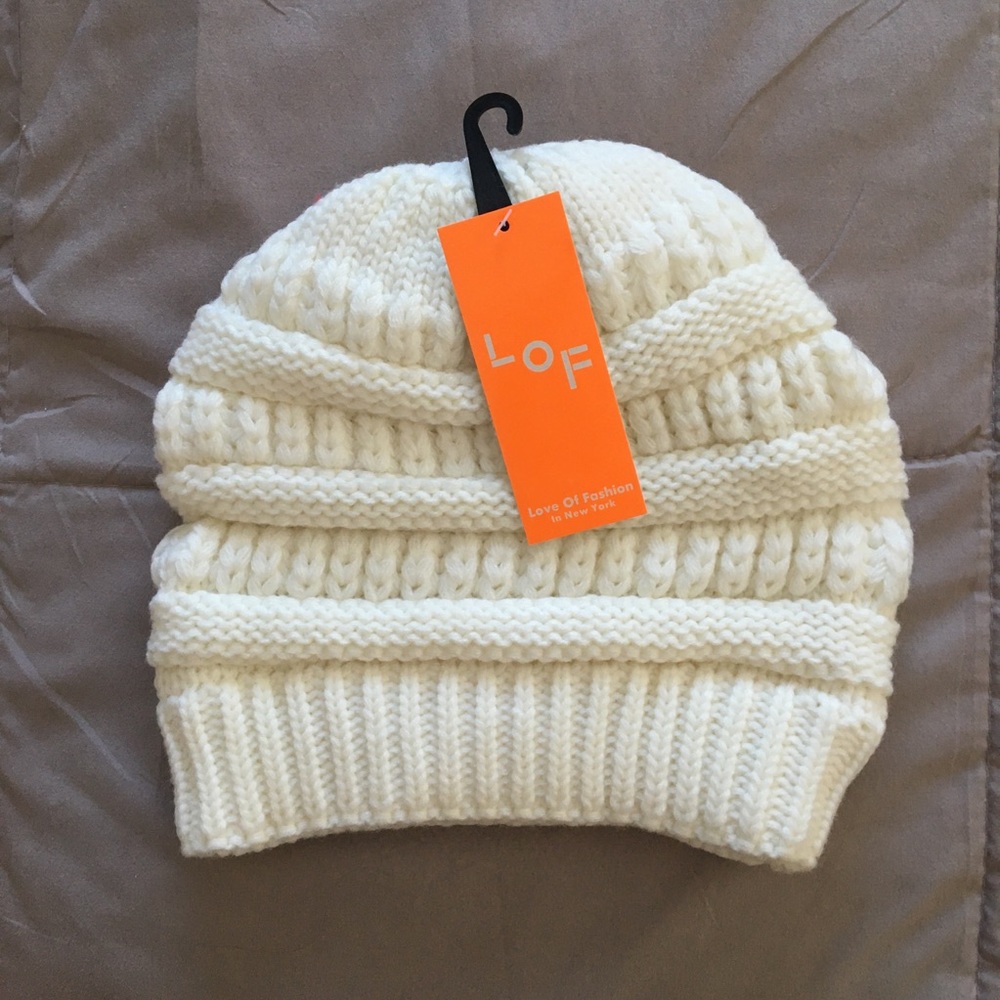 LOF Boutique Cream Knit Hat NWT